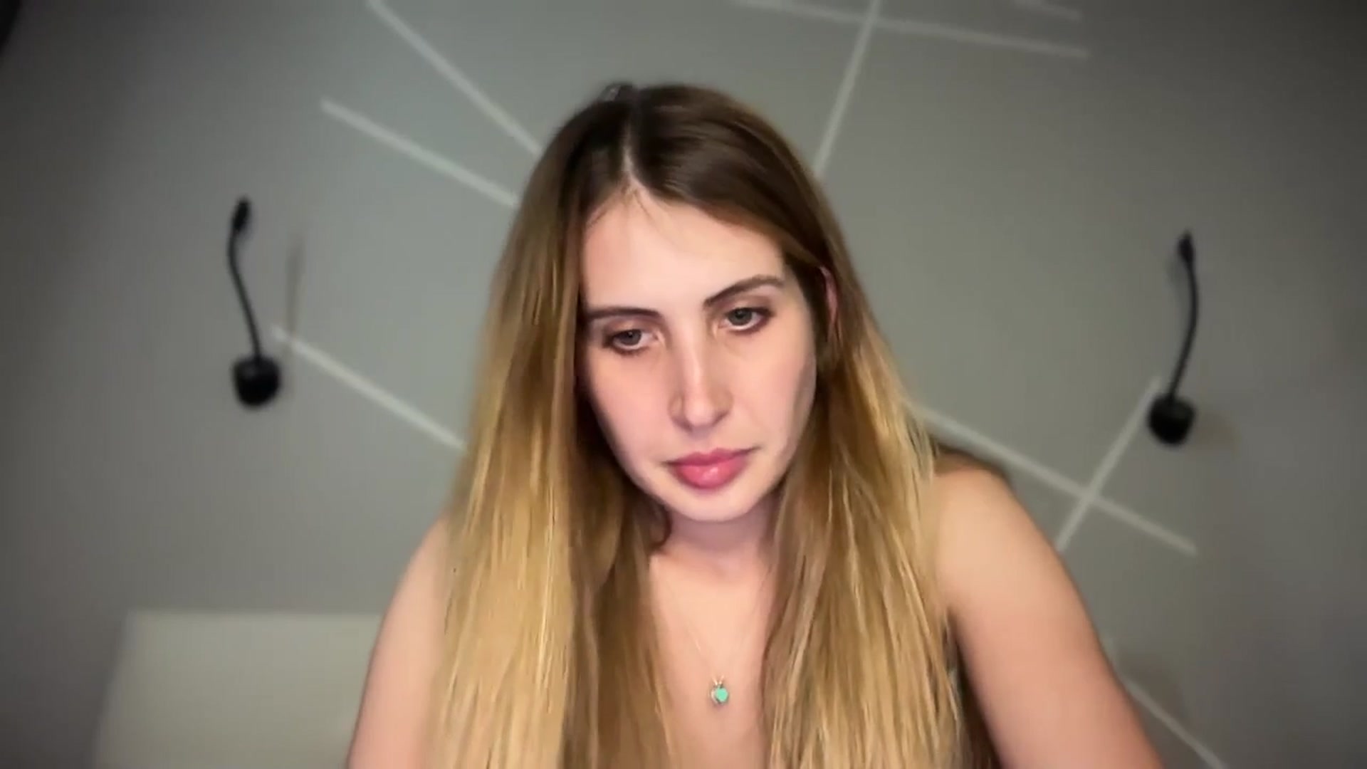 Gallery image thumbnail from MarryCox's myfreecams stream on, 06/26/2025, 13:23 image 16 of 20