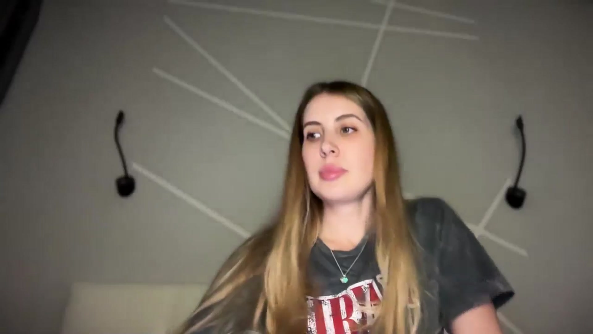 Gallery image thumbnail from MarryCox's myfreecams stream on, 07/01/2025, 13:06 image 9 of 20
