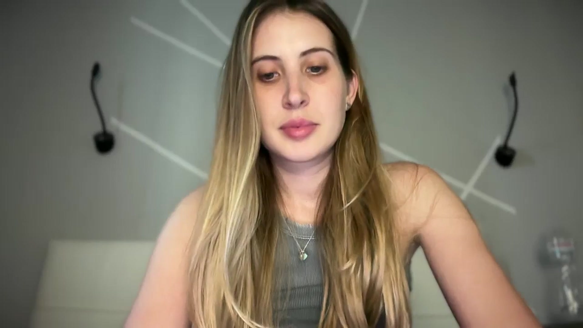 Gallery image thumbnail from MarryCox's myfreecams stream on, 07/02/2025, 14:08 image 3 of 20