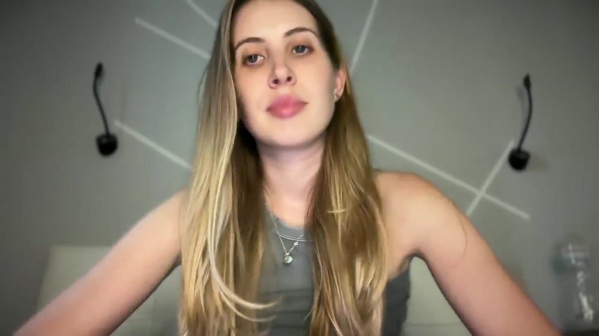 Gallery image thumbnail from MarryCox's myfreecams stream on, 07/02/2025, 14:08 image 4 of 20