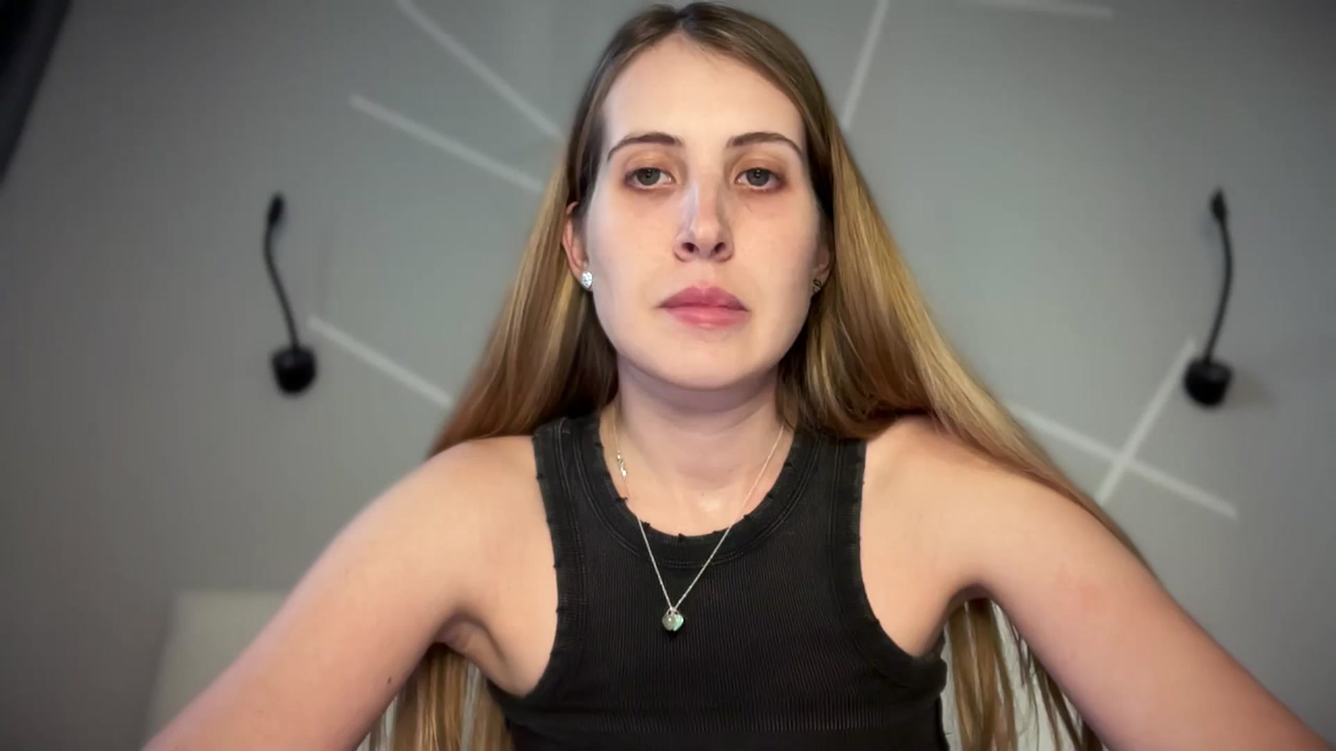 Gallery image thumbnail from MarryCox's myfreecams stream on, 07/03/2025, 14:54 image 1 of 20