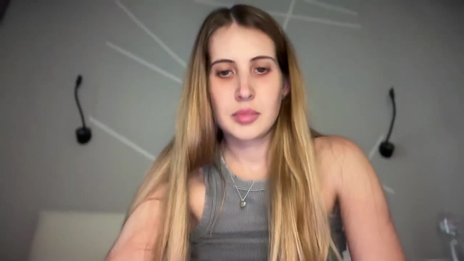 Gallery image thumbnail from MarryCox's myfreecams stream on, 07/04/2025, 12:02 image 11 of 20