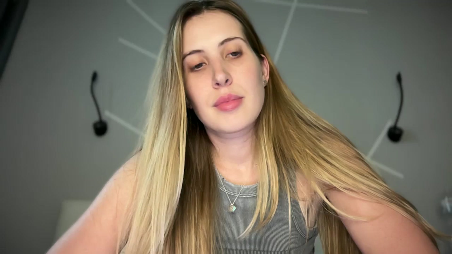 Gallery image thumbnail from MarryCox's myfreecams stream on, 07/08/2025, 13:57 image 12 of 20