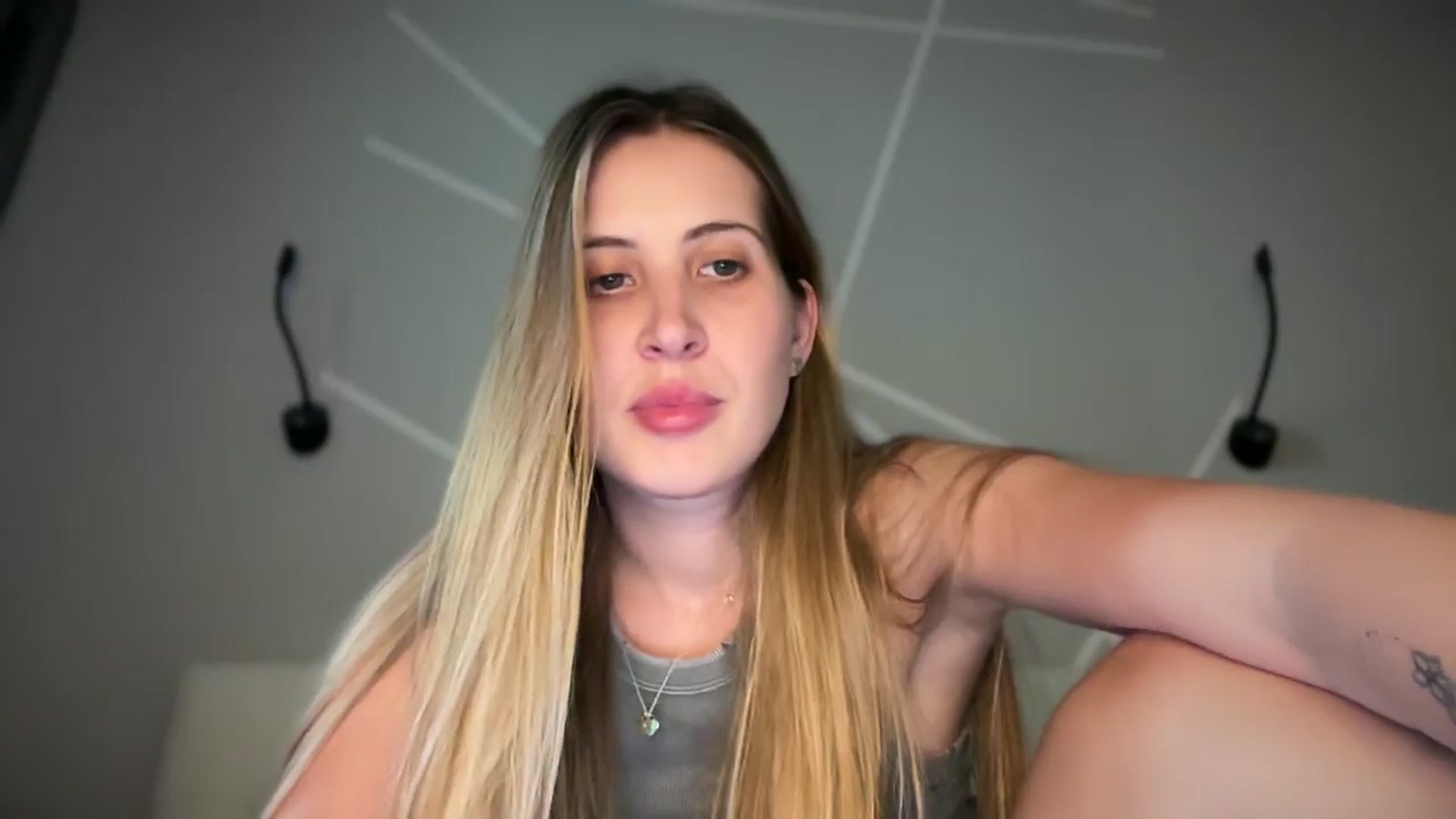 Gallery image thumbnail from MarryCox's myfreecams stream on, 07/08/2025, 13:57 image 11 of 20