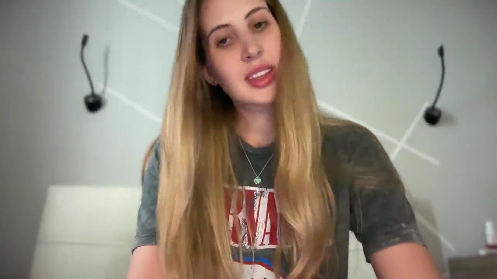 Gallery image thumbnail from MarryCox's myfreecams stream on, 07/11/2025, 11:42 image 18 of 20