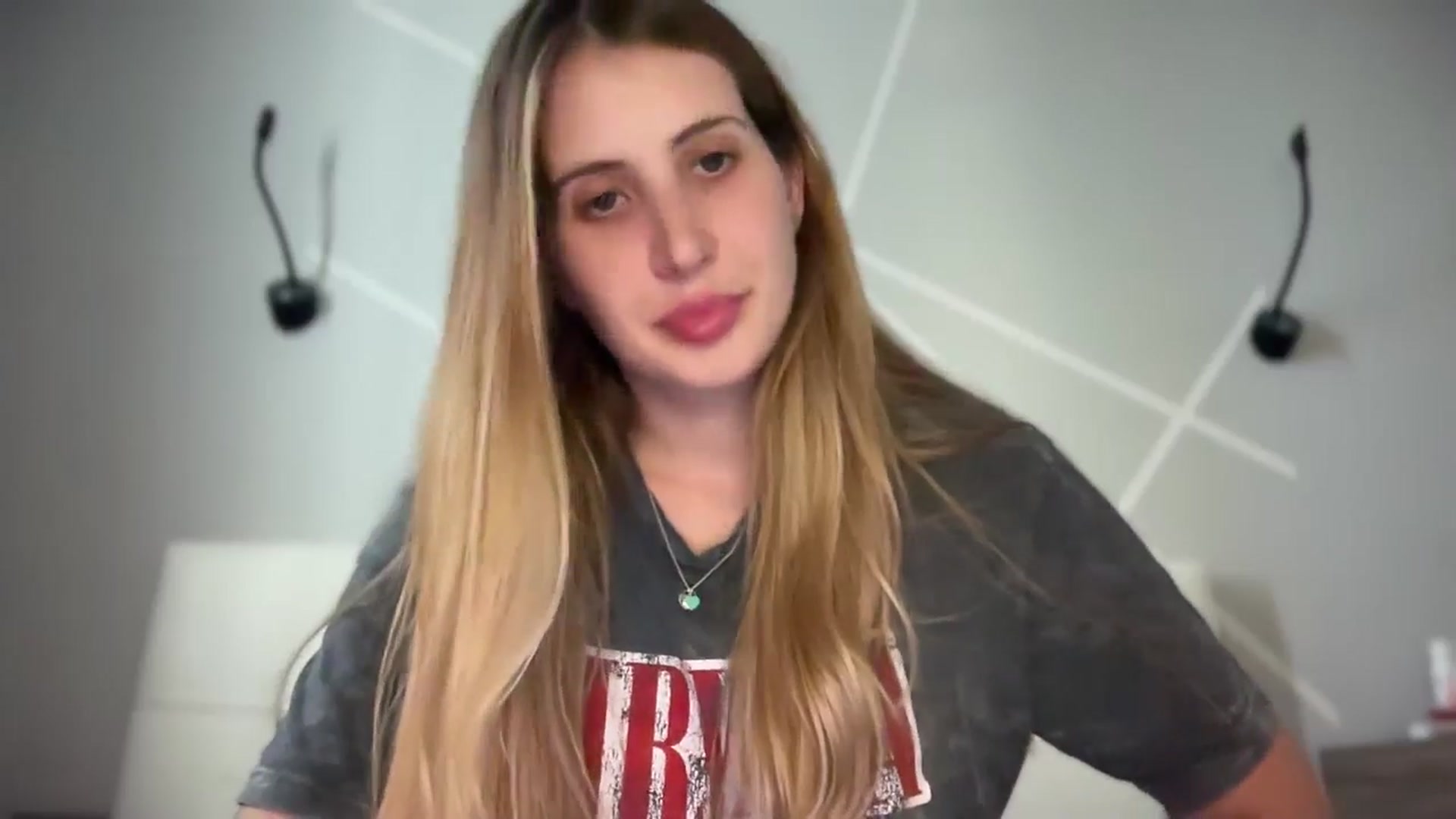 Gallery image thumbnail from MarryCox's myfreecams stream on, 07/11/2025, 13:00 image 18 of 20