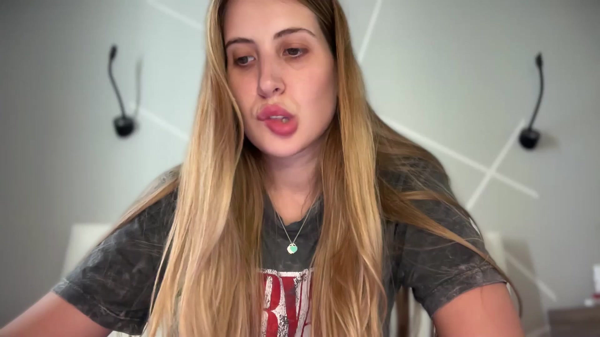 Gallery image thumbnail from MarryCox's myfreecams stream on, 07/11/2025, 13:00 image 9 of 20
