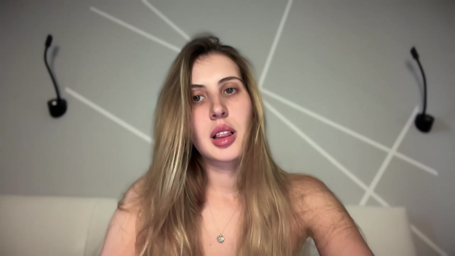 Gallery image thumbnail from MarryCox's myfreecams stream on, 09/16/2025, 13:47 image 8 of 20