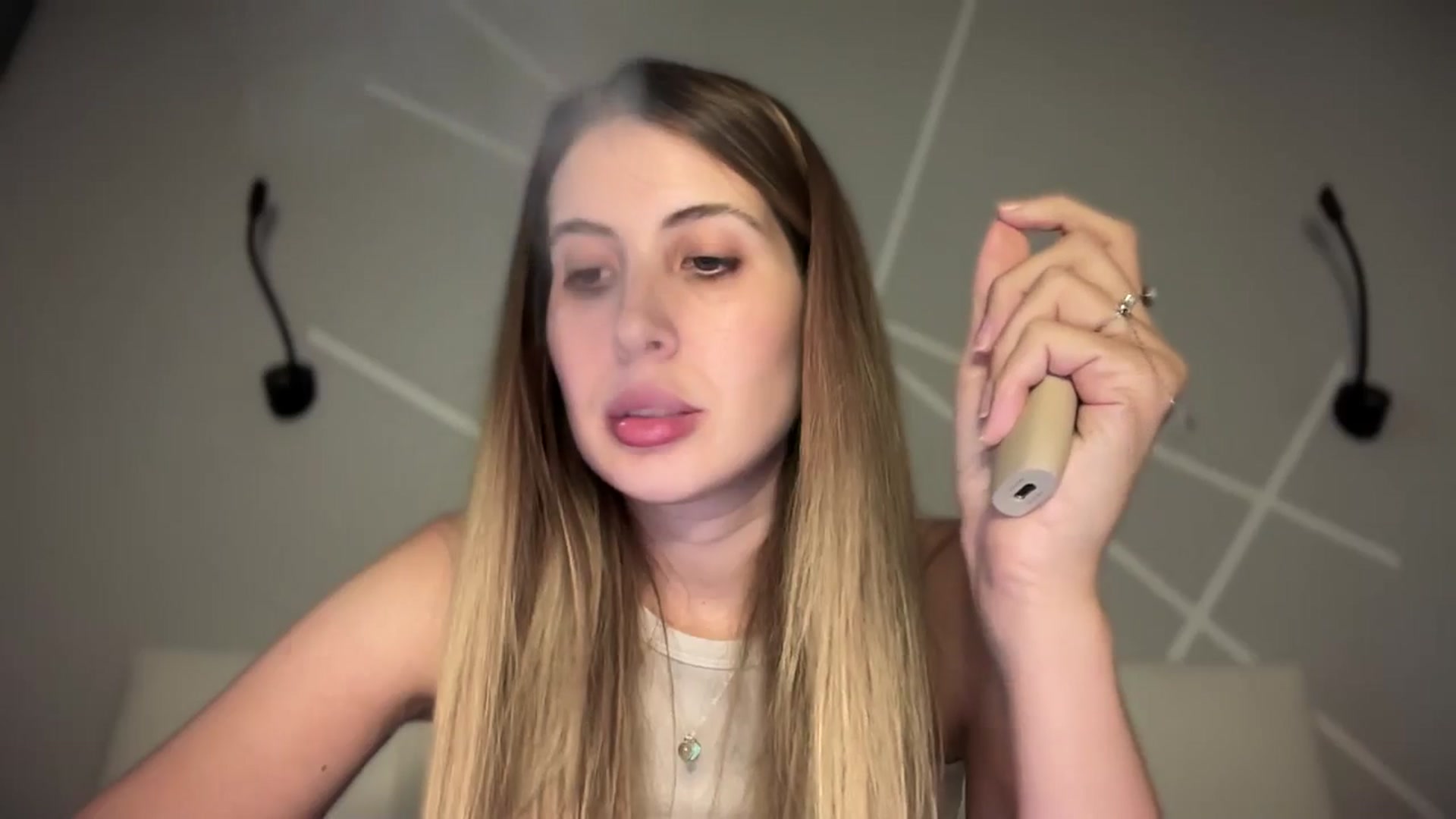 Gallery image thumbnail from MarryCox's myfreecams stream on, 09/18/2025, 14:12 image 11 of 20
