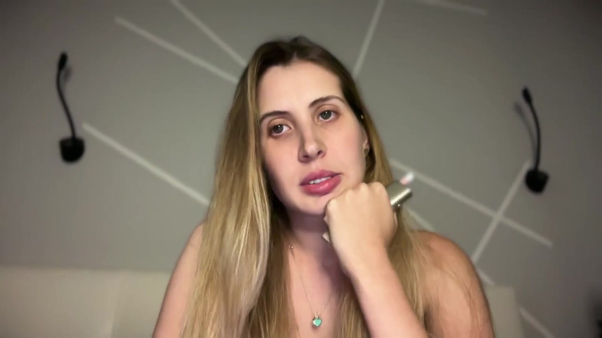 Gallery image thumbnail from MarryCox's myfreecams stream on, 09/24/2025, 14:23 image 9 of 20