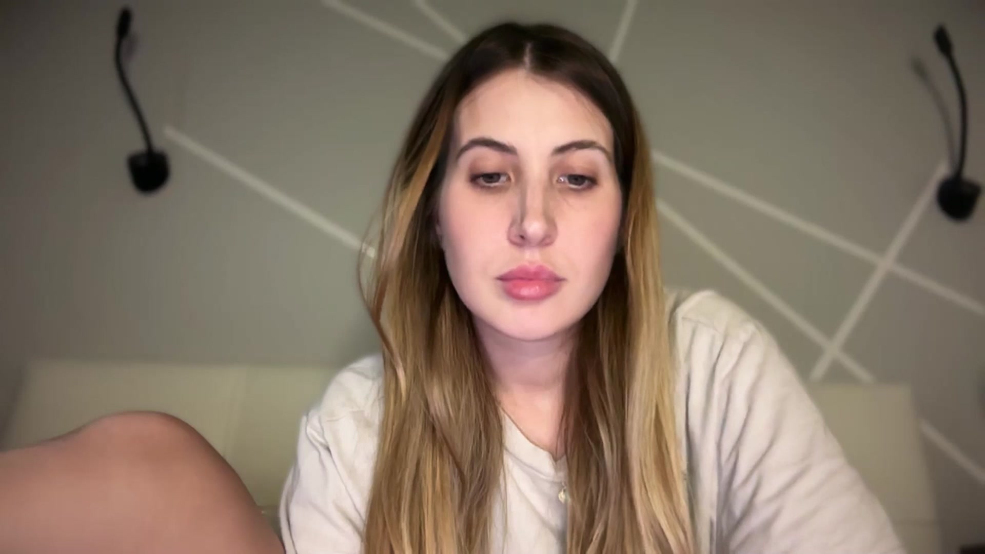 Gallery image thumbnail from MarryCox's myfreecams stream on, 10/13/2025, 13:53 image 9 of 20