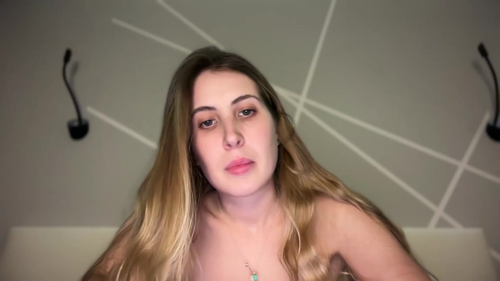 Gallery image thumbnail from MarryCox's myfreecams stream on, 10/14/2025, 14:11 image 6 of 20