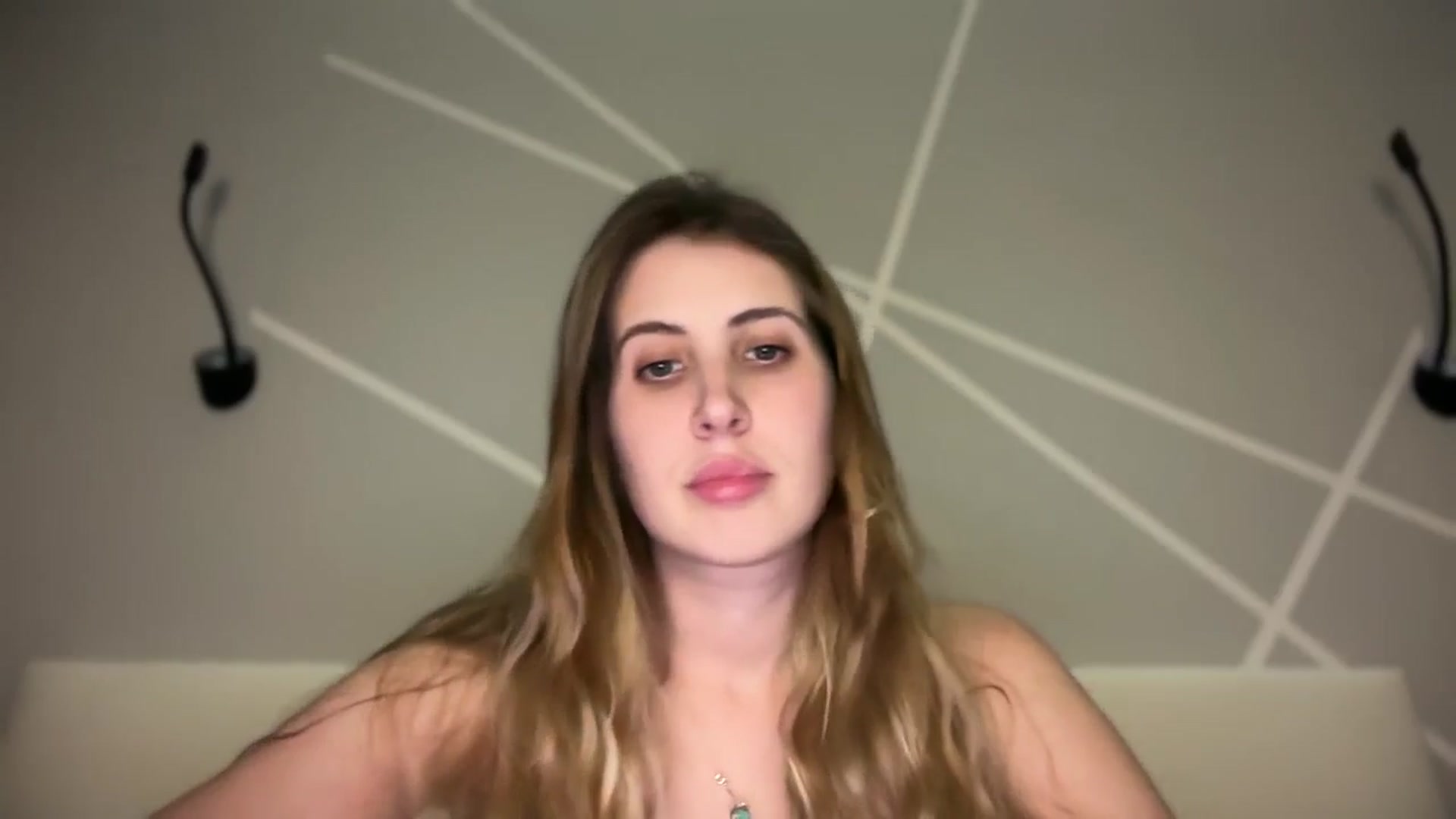 Gallery image thumbnail from MarryCox's myfreecams stream on, 10/14/2025, 14:11 image 12 of 20