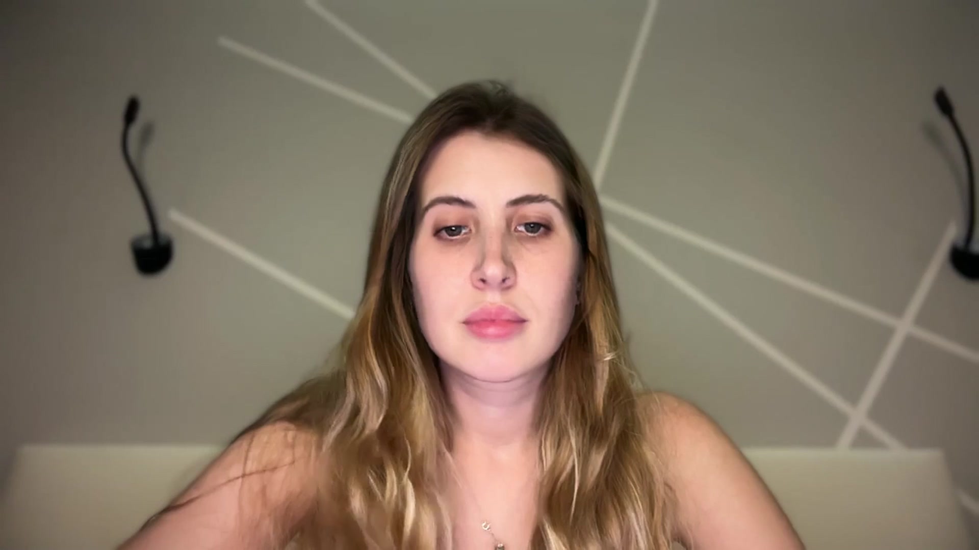 Gallery image thumbnail from MarryCox's myfreecams stream on, 10/14/2025, 14:11 image 13 of 20