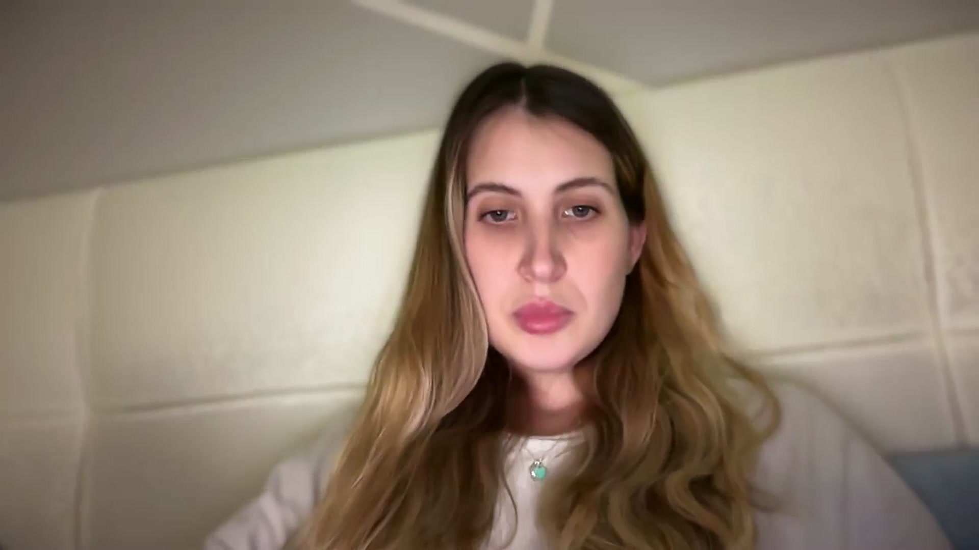 Gallery image thumbnail from MarryCox's myfreecams stream on, 10/15/2025, 14:09 image 6 of 20
