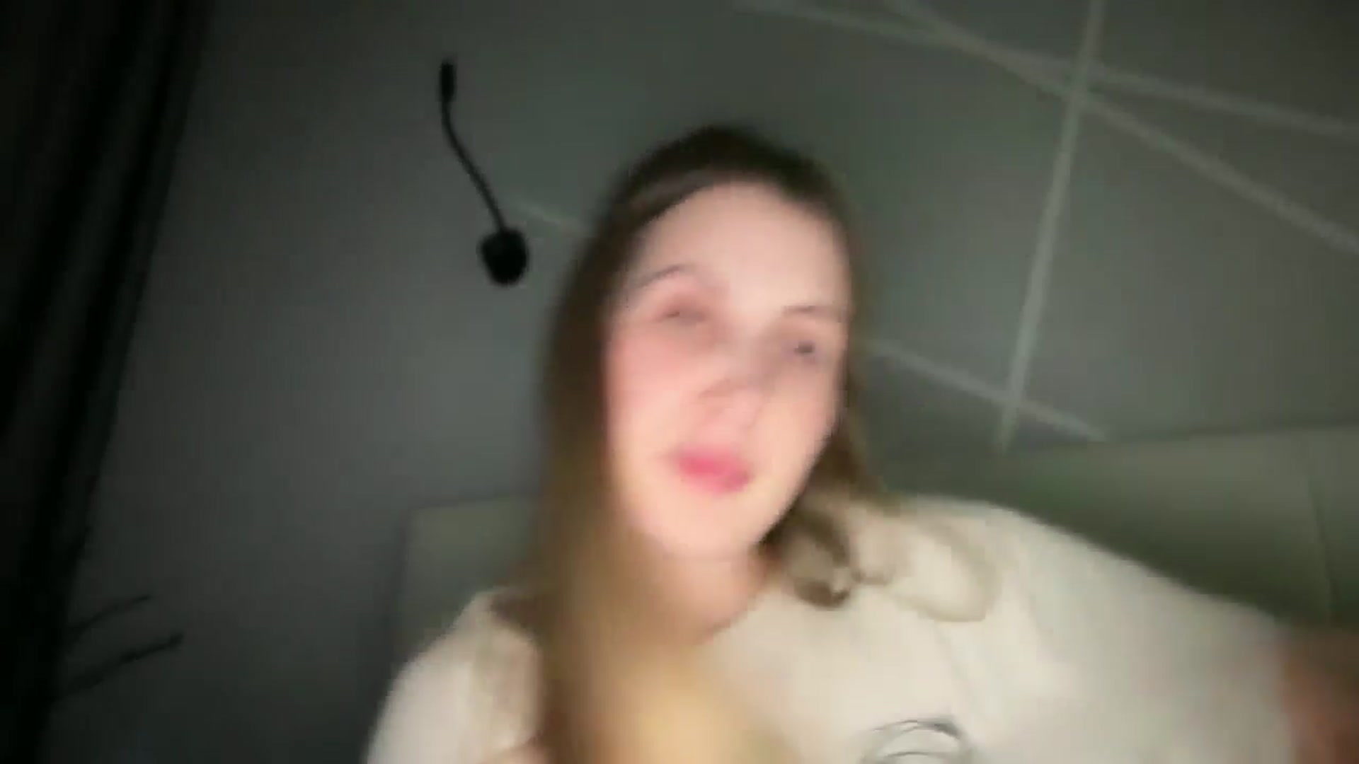 Gallery image thumbnail from MarryCox's myfreecams stream on, 10/16/2025, 14:39 image 18 of 20