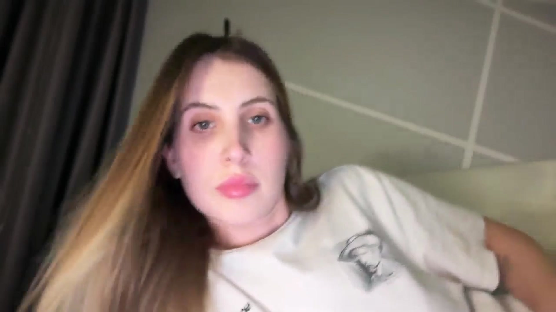Gallery image thumbnail from MarryCox's myfreecams stream on, 10/16/2025, 14:39 image 14 of 20