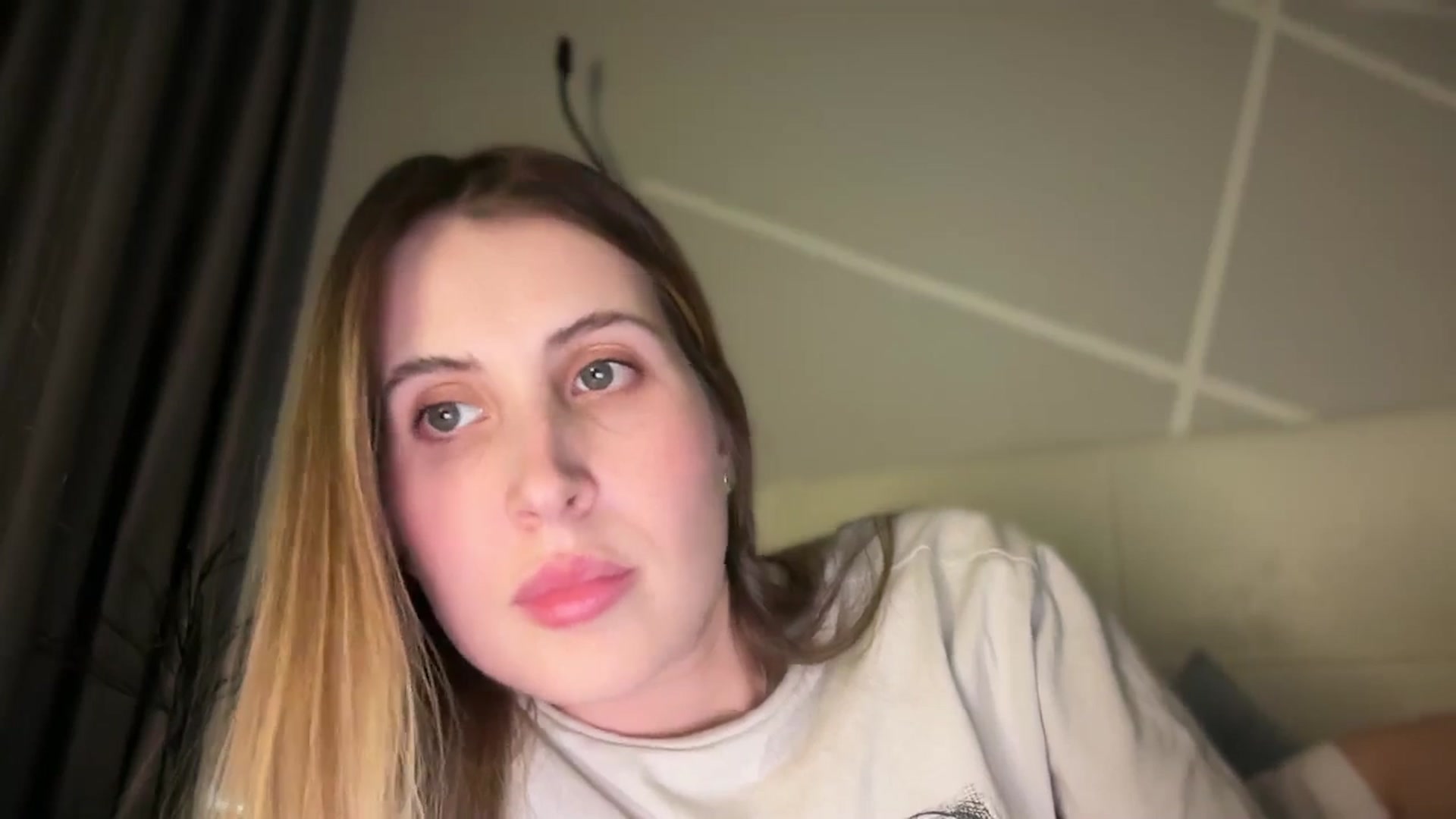 Gallery image thumbnail from MarryCox's myfreecams stream on, 10/16/2025, 14:39 image 13 of 20