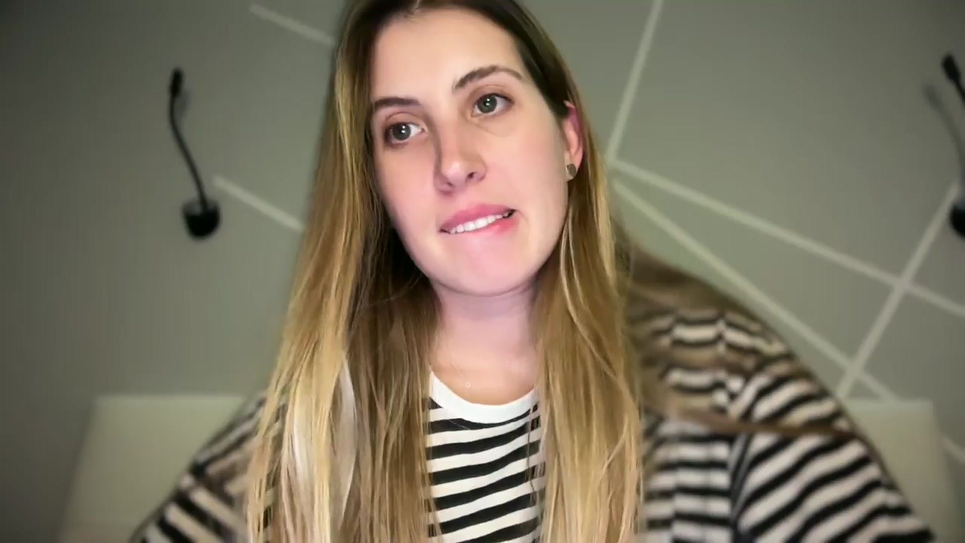 Gallery image thumbnail from MarryCox's myfreecams stream on, 10/17/2025, 13:21 image 10 of 20