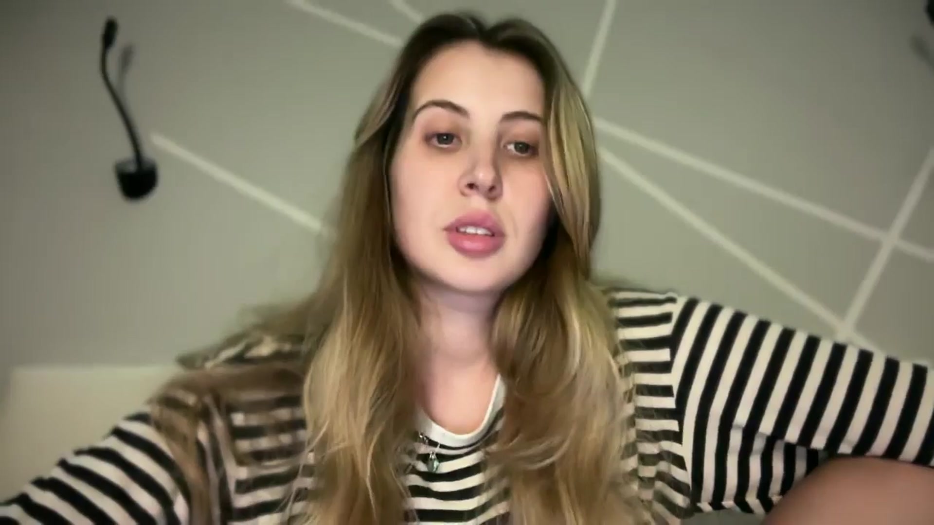 Gallery image thumbnail from MarryCox's myfreecams stream on, 10/21/2025, 13:45 image 13 of 20