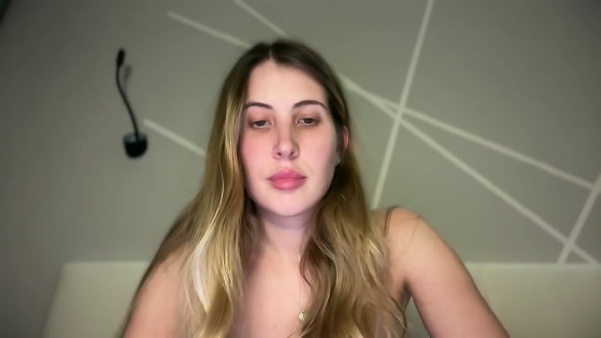 Gallery image thumbnail from MarryCox's myfreecams stream on, 10/27/2025, 15:28 image 20 of 20