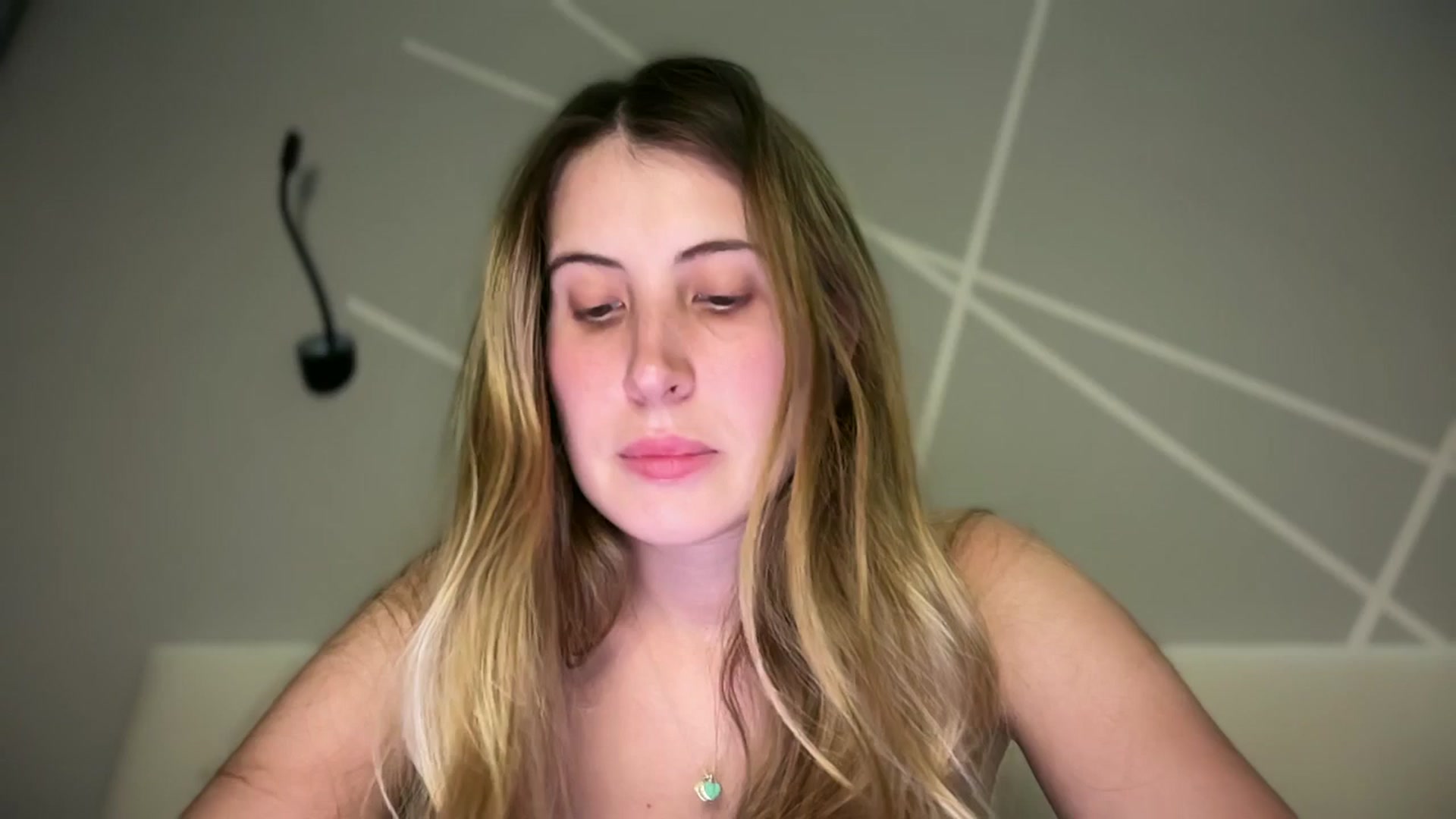 Gallery image thumbnail from MarryCox's myfreecams stream on, 10/27/2025, 15:28 image 17 of 20