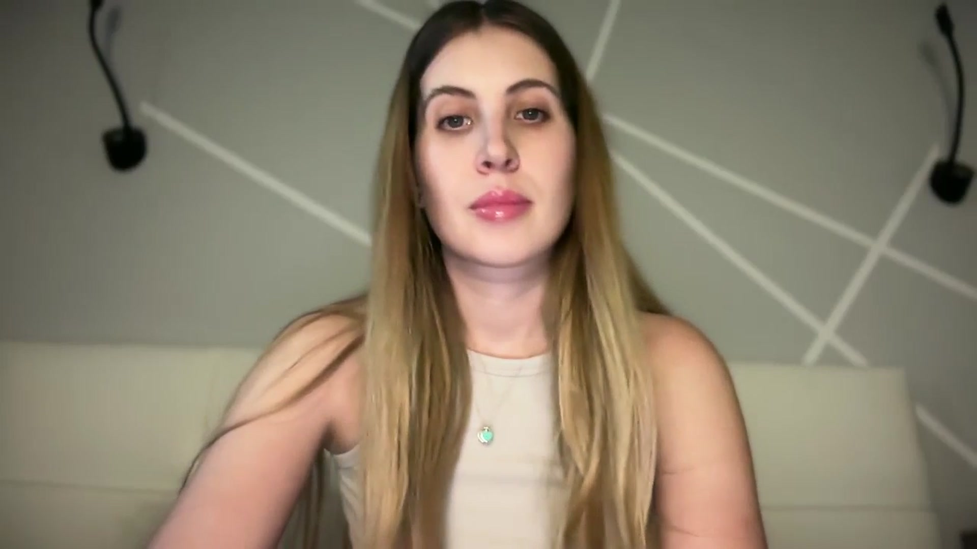 Gallery image thumbnail from MarryCox's myfreecams stream on, 11/03/2025, 14:04 image 7 of 20