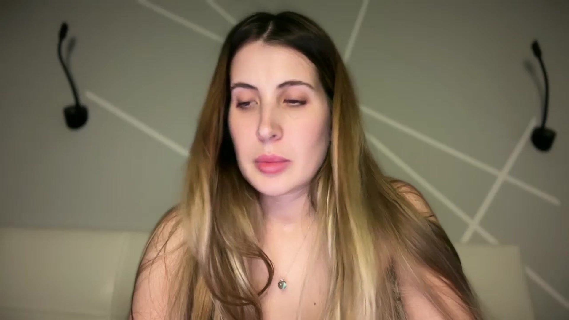 Gallery image thumbnail from MarryCox's myfreecams stream on, 11/03/2025, 14:57 image 6 of 20
