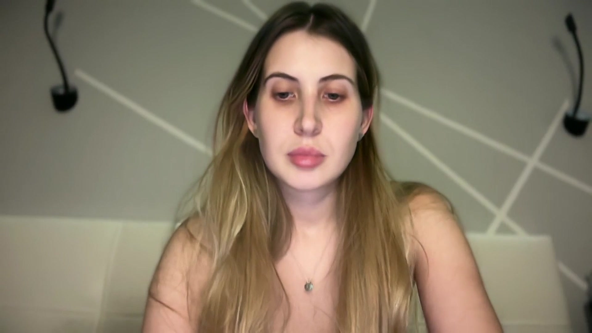 Gallery image thumbnail from MarryCox's myfreecams stream on, 11/04/2025, 14:26 image 8 of 20