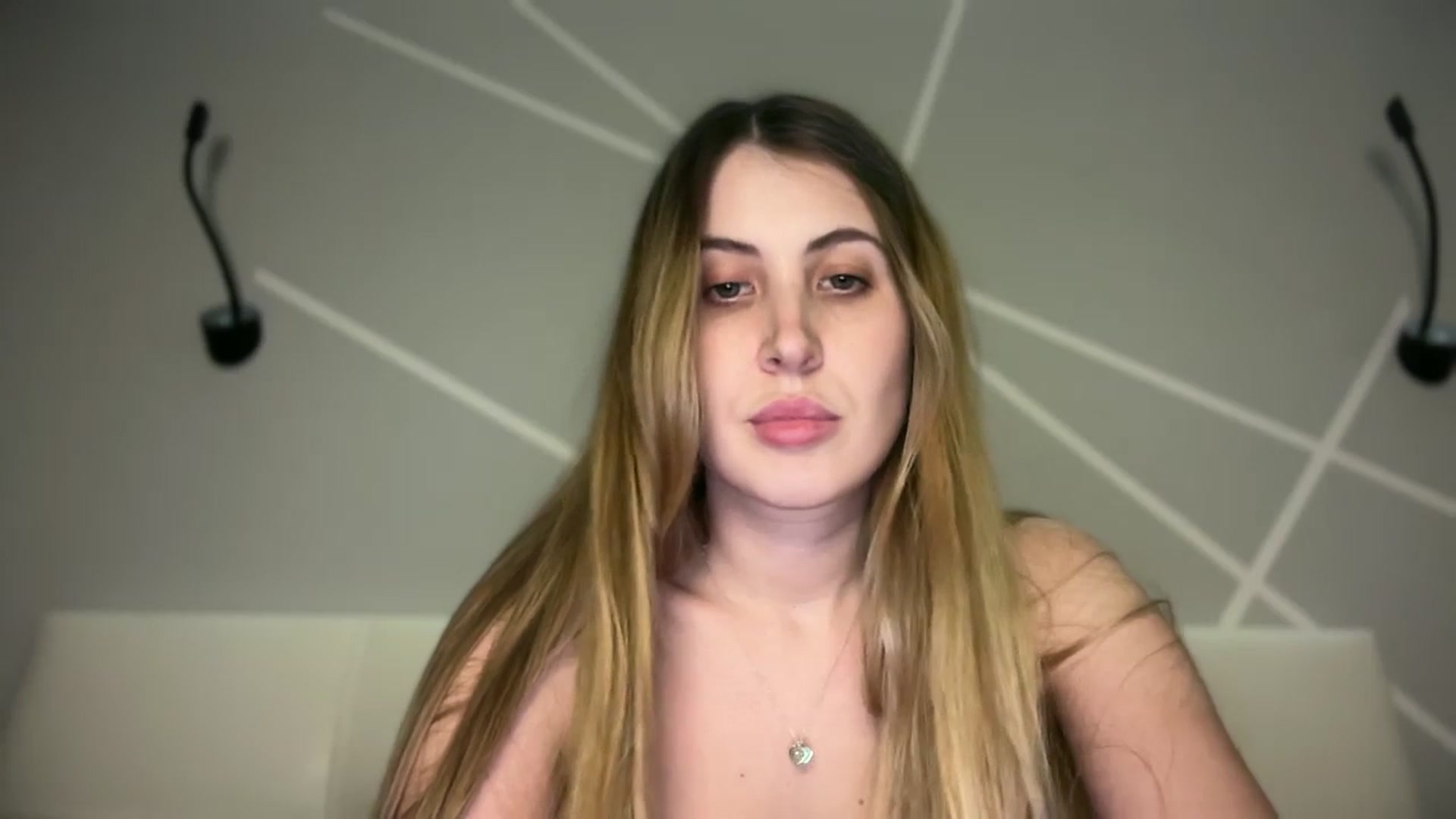 Gallery image thumbnail from MarryCox's myfreecams stream on, 11/17/2025, 14:19 image 17 of 20