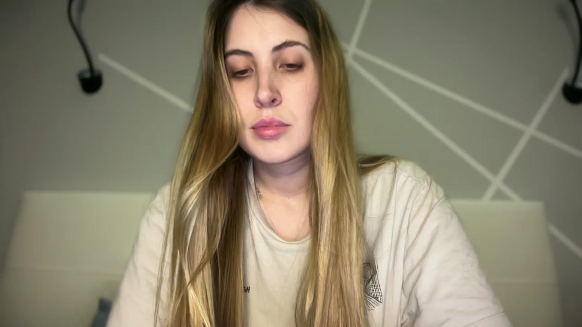 Gallery image thumbnail from MarryCox's myfreecams stream on, 11/17/2025, 15:02 image 8 of 20