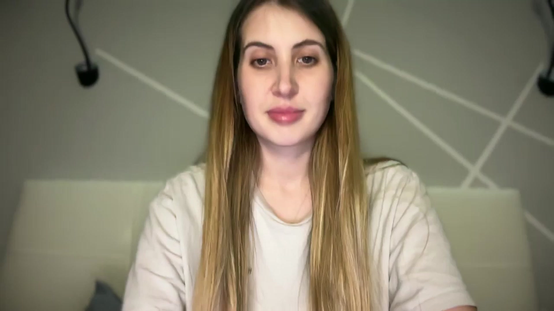 Gallery image thumbnail from MarryCox's myfreecams stream on, 11/17/2025, 15:02 image 19 of 20