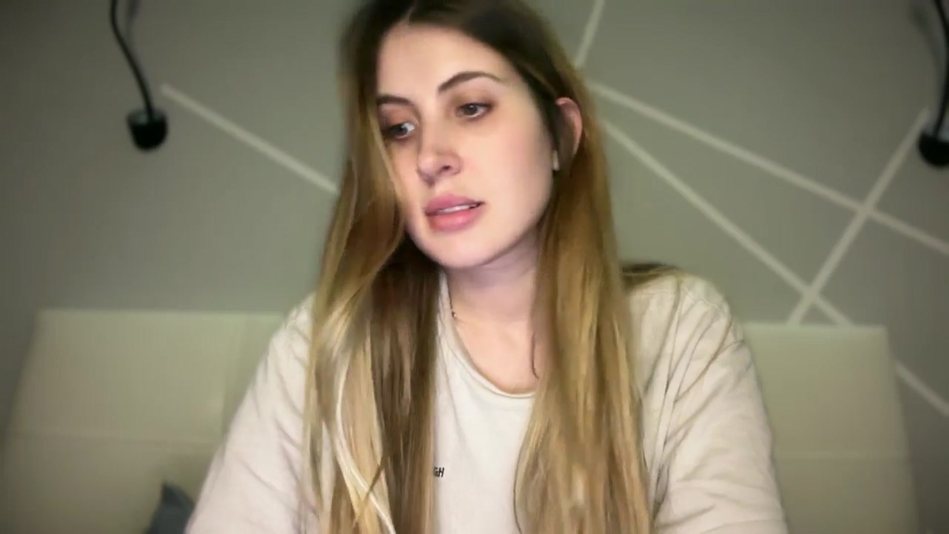 Gallery image thumbnail from MarryCox's myfreecams stream on, 11/17/2025, 15:02 image 10 of 20