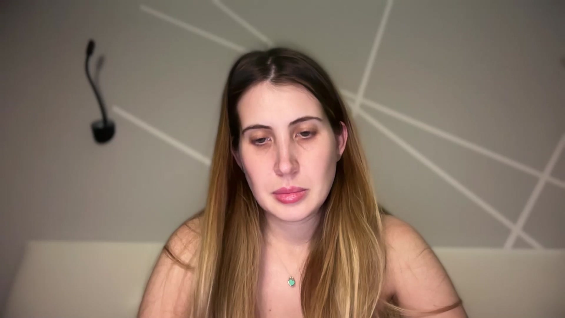 Gallery image thumbnail from MarryCox's myfreecams stream on, 11/25/2025, 14:37 image 17 of 20