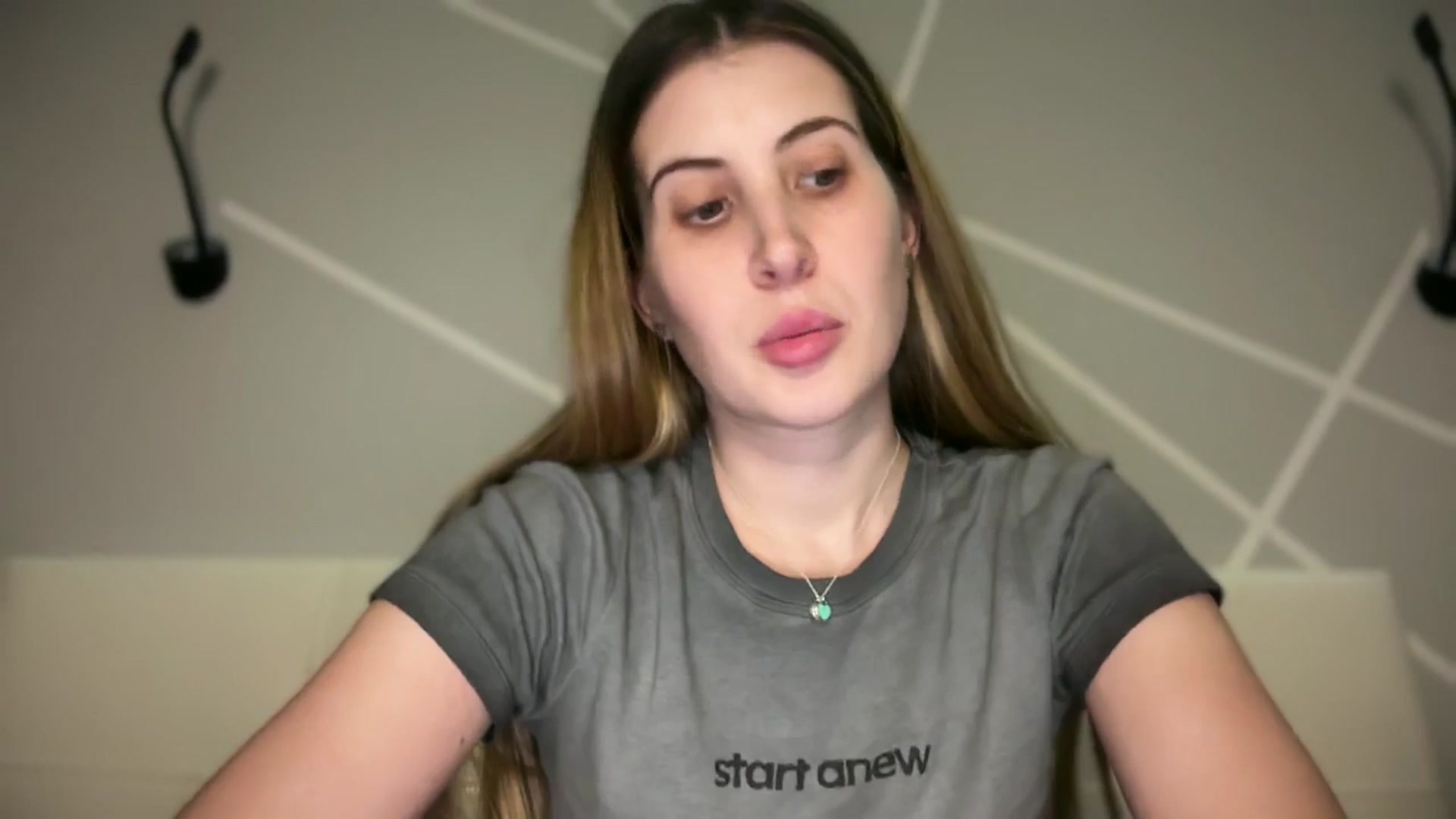Gallery image thumbnail from MarryCox's myfreecams stream on, 12/02/2025, 14:56 image 2 of 20