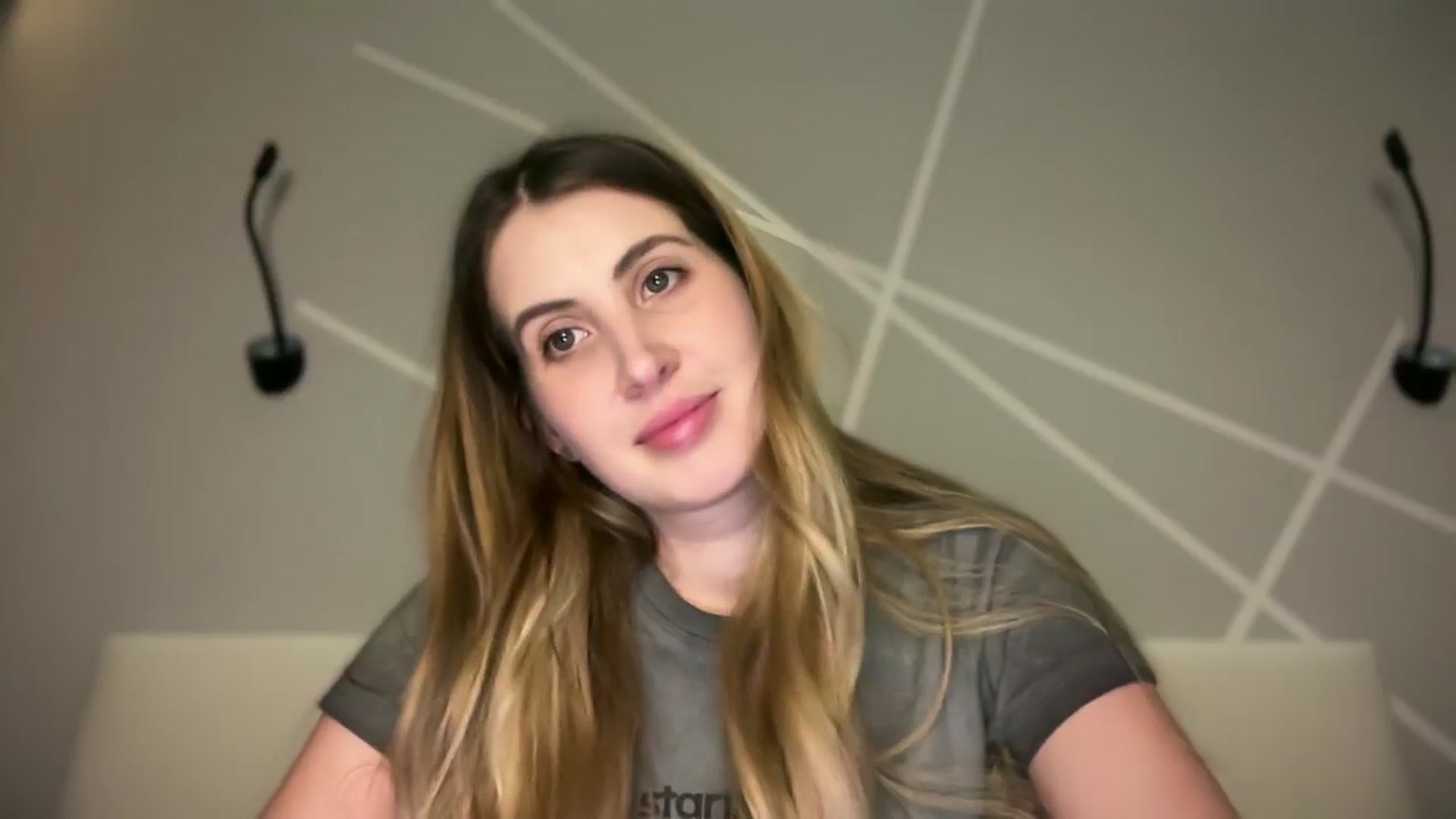 Gallery image thumbnail from MarryCox's myfreecams stream on, 12/04/2025, 14:45 image 12 of 20