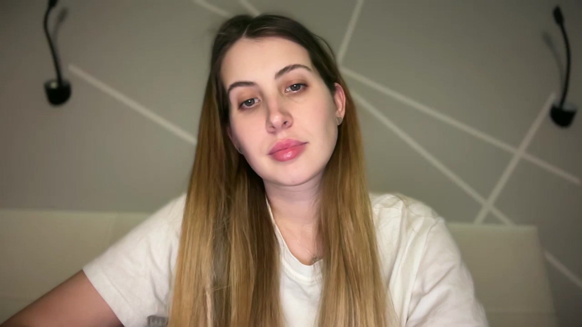 Gallery image thumbnail from MarryCox's myfreecams stream on, 12/16/2025, 14:57 image 17 of 20