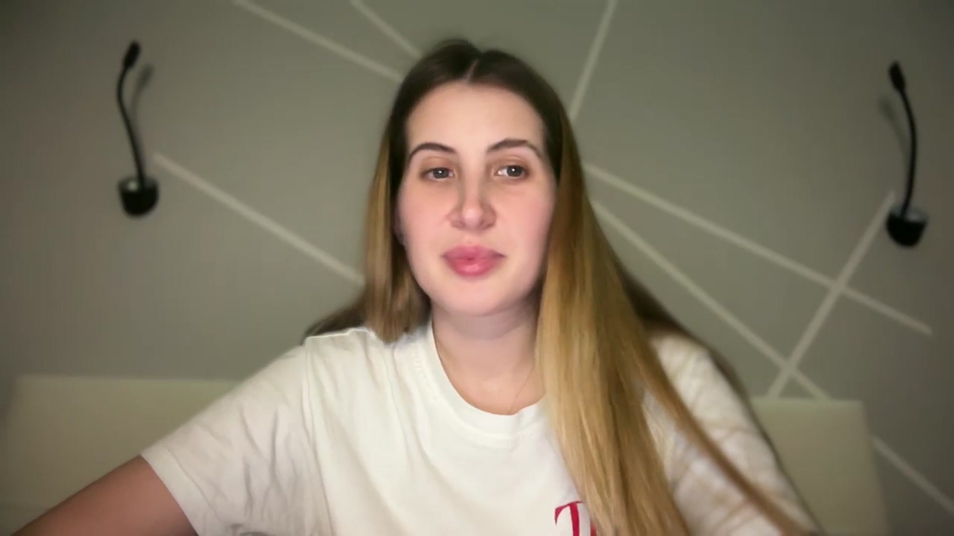 Gallery image thumbnail from MarryCox's myfreecams stream on, 12/17/2025, 15:08 image 15 of 20