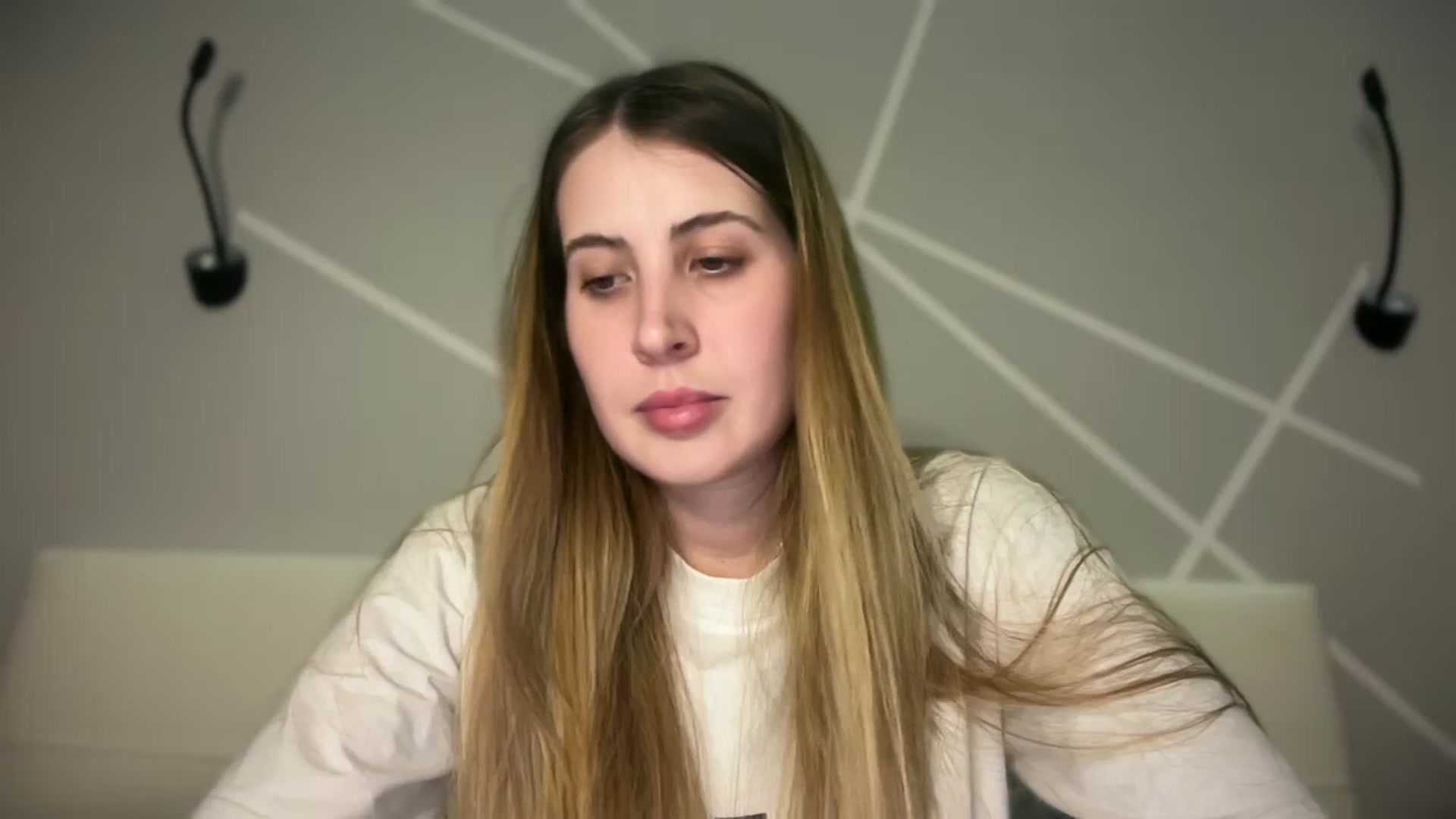 Gallery image thumbnail from MarryCox's myfreecams stream on, 12/20/2025, 15:54 image 5 of 20