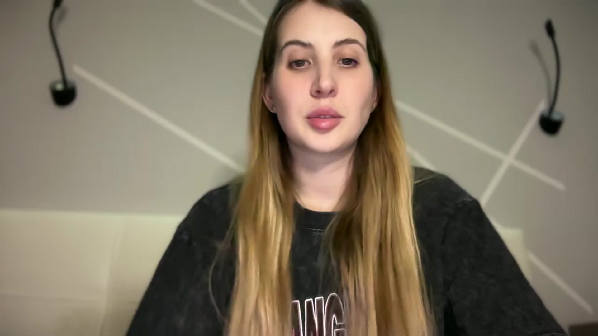 Gallery image thumbnail from MarryCox's myfreecams stream on, 12/23/2025, 14:44 image 10 of 20