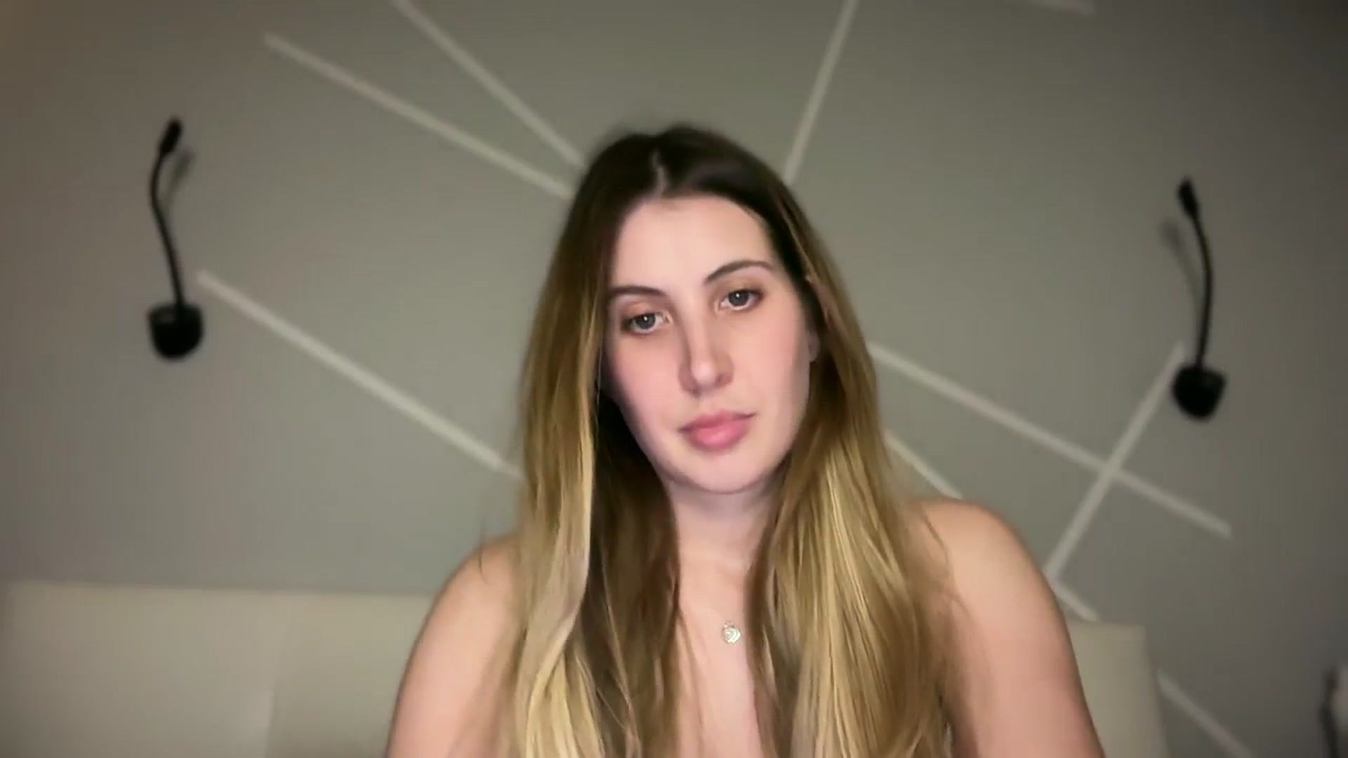 Gallery image thumbnail from MarryCox's myfreecams stream on, 01/05/2026, 14:43 image 12 of 20
