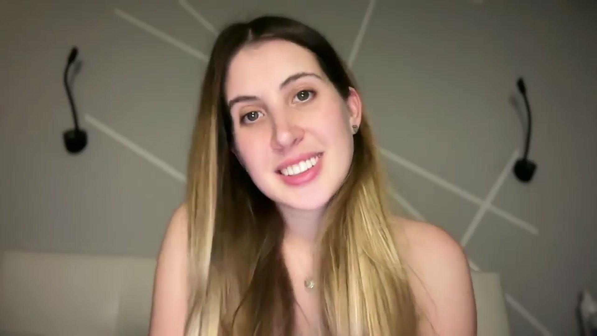 Gallery image thumbnail from MarryCox's myfreecams stream on, 01/05/2026, 14:43 image 14 of 20