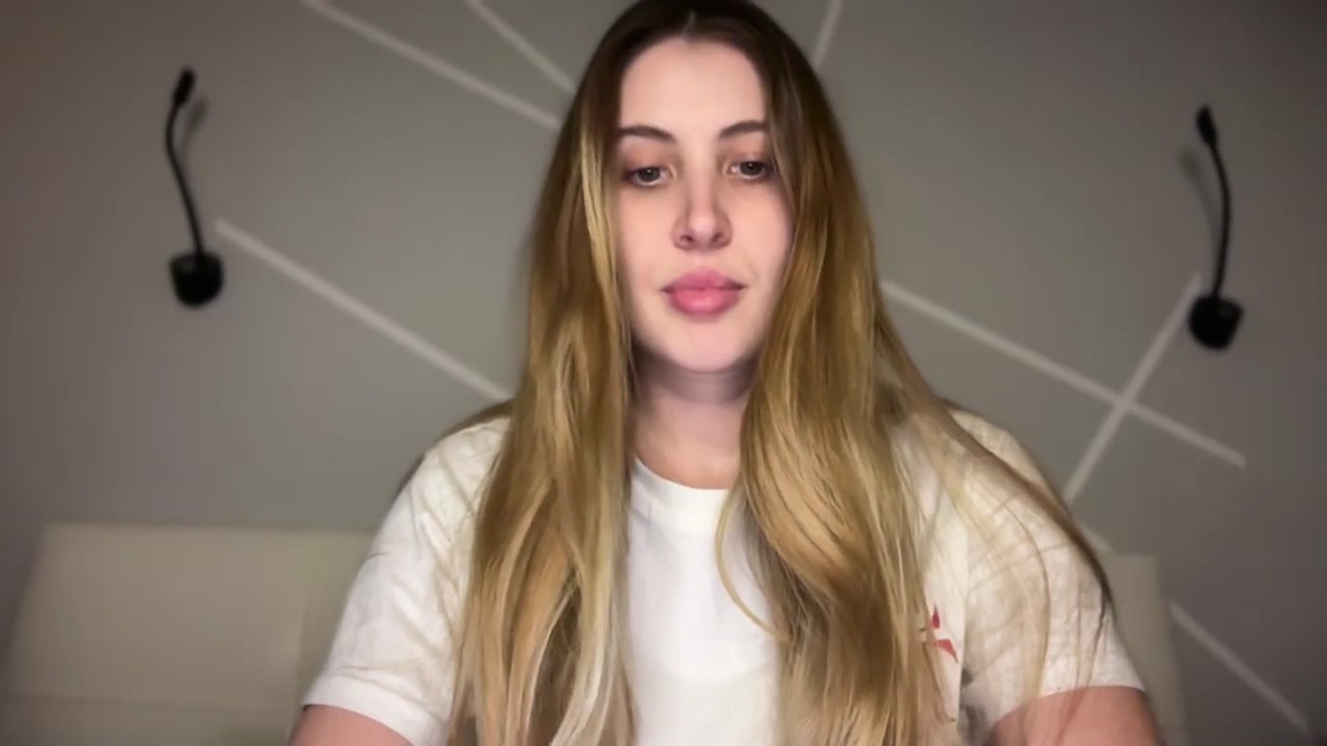 Gallery image thumbnail from MarryCox's myfreecams stream on, 01/05/2026, 14:43 image 2 of 20