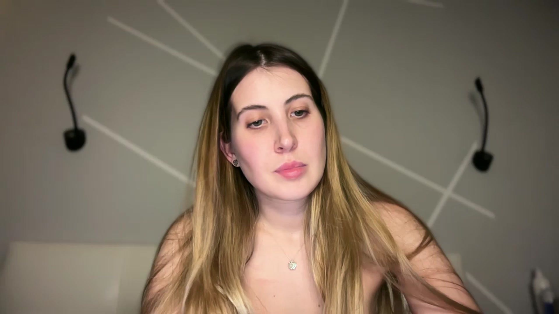 Gallery image thumbnail from MarryCox's myfreecams stream on, 01/05/2026, 14:43 image 18 of 20