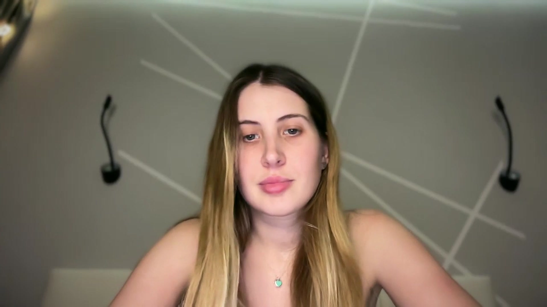 Gallery image thumbnail from MarryCox's myfreecams stream on, 01/06/2026, 14:27 image 6 of 20