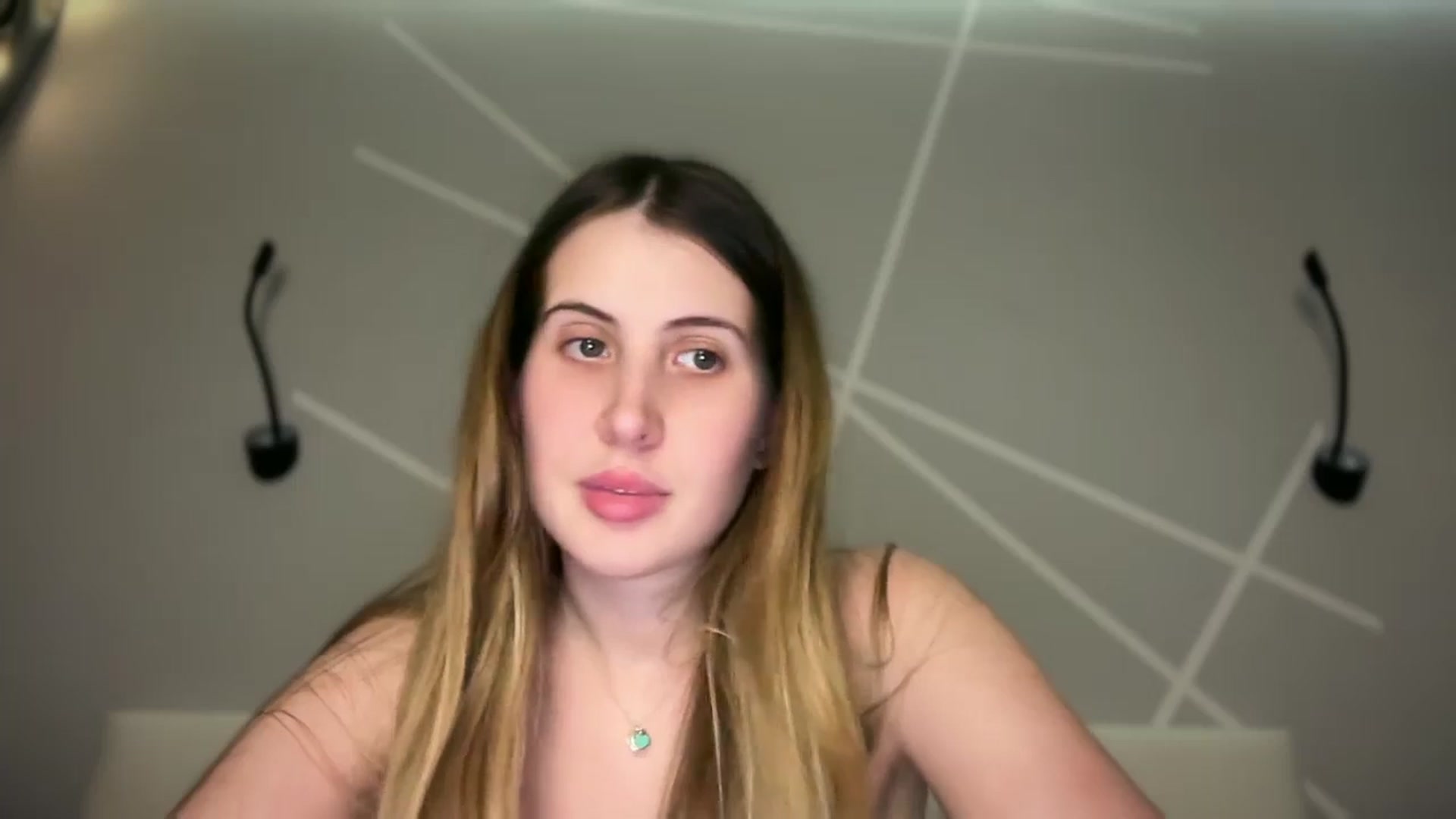 Gallery image thumbnail from MarryCox's myfreecams stream on, 01/06/2026, 14:27 image 3 of 20