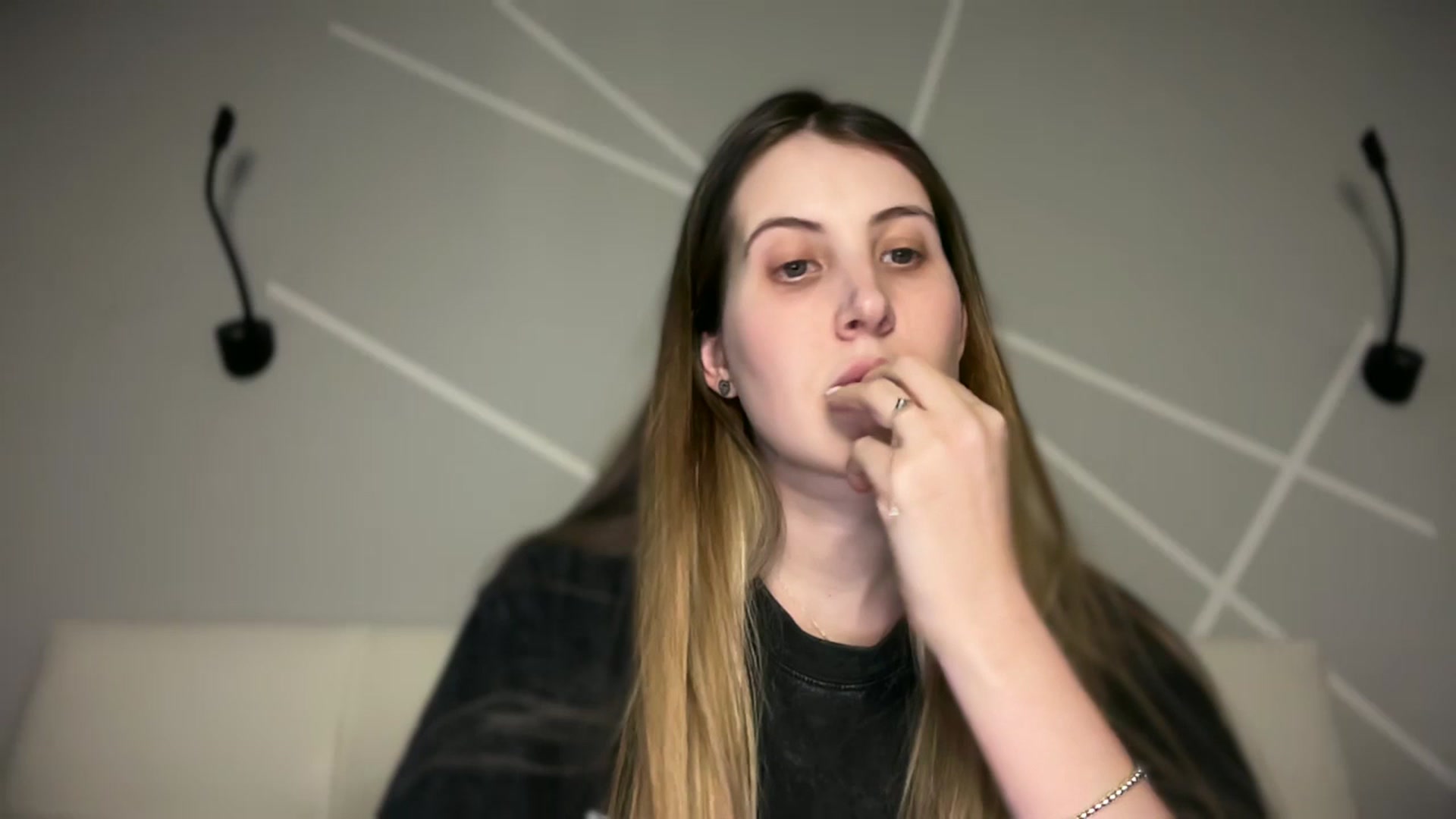 Gallery image thumbnail from MarryCox's myfreecams stream on, 03/06/2026, 15:39 image 6 of 20