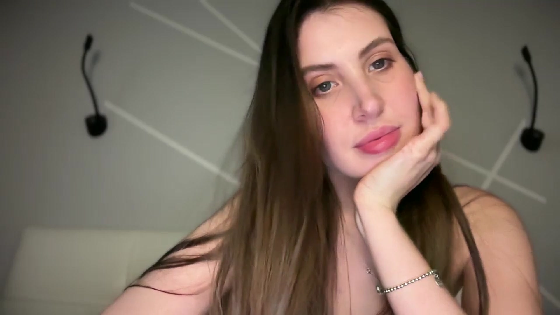 Gallery image thumbnail from MarryCox's myfreecams stream on, 03/25/2026, 15:40 image 15 of 20