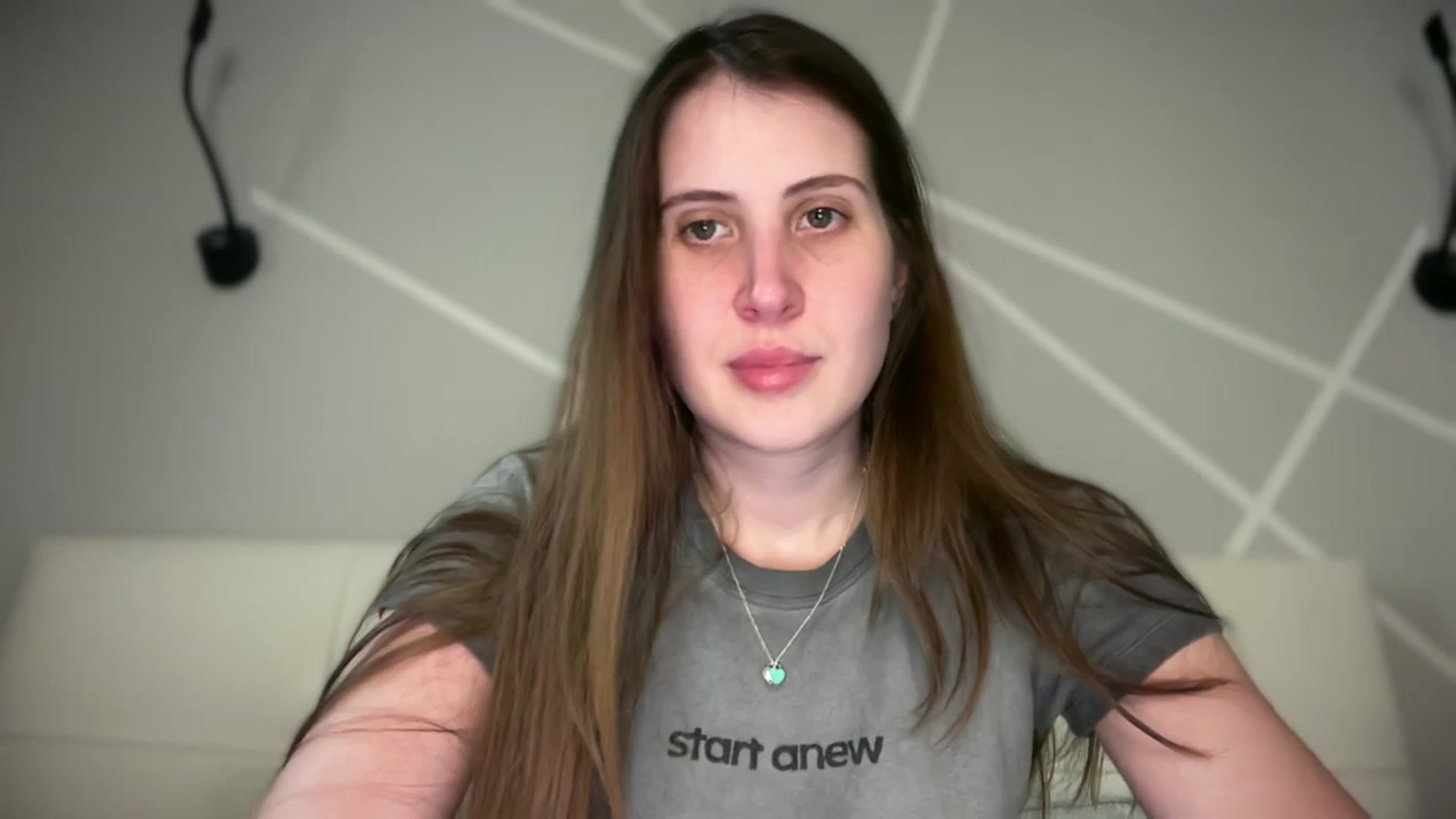 Gallery image thumbnail from MarryCox's myfreecams stream on, 04/15/2026, 14:02 image 16 of 20