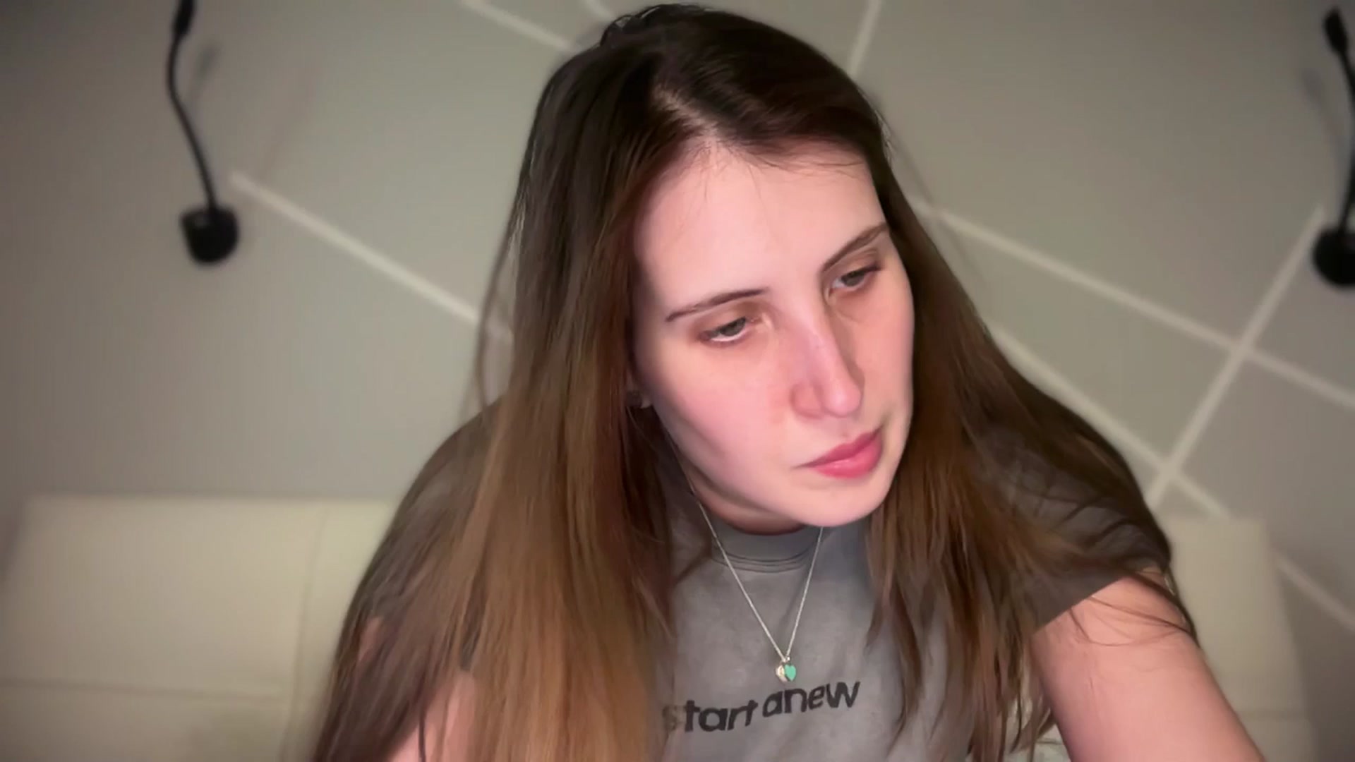 Gallery image thumbnail from MarryCox's myfreecams stream on, 04/15/2026, 14:02 image 17 of 20